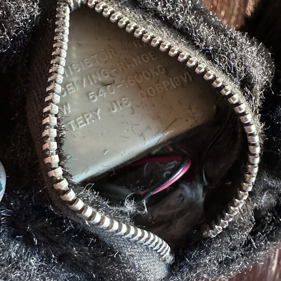 Vintage RADIO SHACK Black Furry Poodle Transistor AM Radio 9V Not Working Parts - Picture 9 of 10